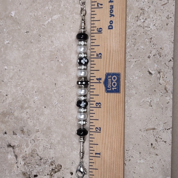 Bella Perlina Charm Bracelet - Picture 8 of 11